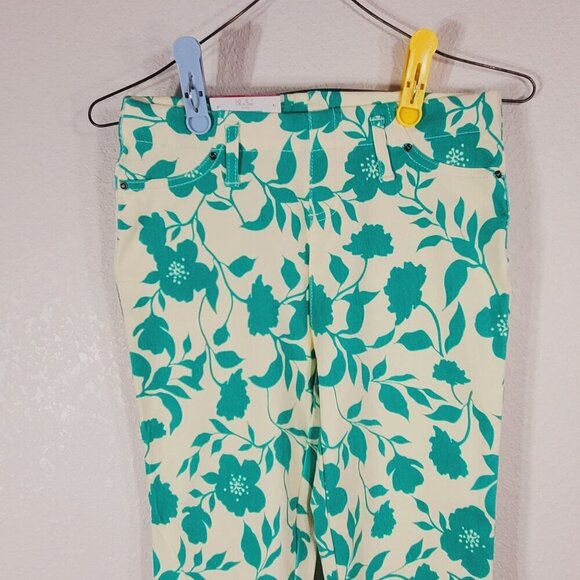 Time And Tru Womens XS Extra Small Stretch Fitted Capri Green Floral Print - Picture 6 of 7